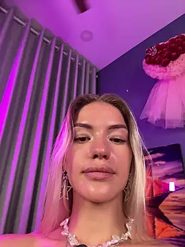 -Sexy Barbie- online show from April 1, 2026, 1:52 pm