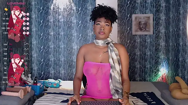 ebonyciaraqueen online show from November 19, 2025, 9:37 pm