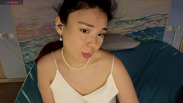 clementinena online show from July 6, 2026, 1:56 am