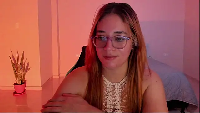 atenas 05  online show from February 21, 2026, 9:39 pm