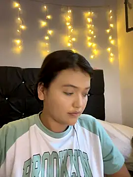 Snapshot of alisson_carolina73 chatting on November 22, 2025, 10:19 pm alisson carolina73 online show from November 22, 2025, 10:19 pm