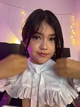 Snapshot of alisson_carolina73 chatting on December 18, 2025, 1:22 am alisson carolina73 online show from December 18, 2025, 1:22 am