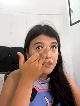 Snapshot of alisson_carolina73 chatting on November 19, 2025, 10:10 pm alisson carolina73 online show from November 19, 2025, 10:10 pm