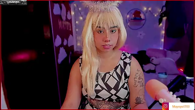 kiki cavilll online show from October 29, 2025, 2:38 pm