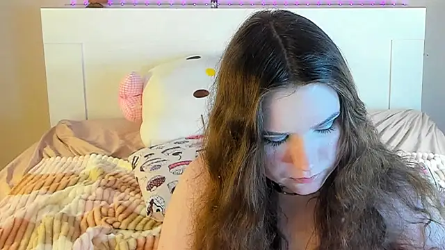 Snapshot of kuraii1_ chatting on February 3, 2025, 6:34 am kuraii1  online show from February 3, 2025, 6:34 am