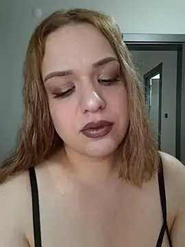 Snapshot of cansuozell chatting on September 25, 2025, 11:16 am cansuozell online show from September 25, 2025, 11:16 am