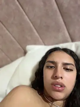 paulette dupont online show from April 11, 2026, 12:07 am