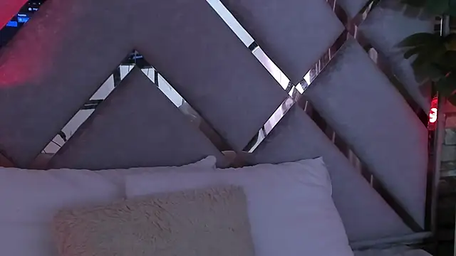 paulette dupont online show from March 23, 2026, 1:39 am