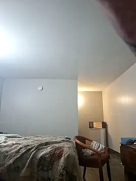 Snapshot of Puusy780 chatting on October 29, 2025, 12:53 am Puusy780 online show from October 29, 2025, 12:53 am