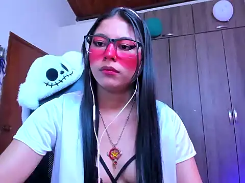 Snapshot of _ALLYSON18_ chatting on October 27, 2025, 11:44 am ALLYSON18 online show from October 27, 2025, 11:44 am