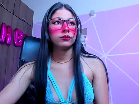 Snapshot of _ALLYSON18_ chatting on November 14, 2025, 11:36 am ALLYSON18 online show from November 14, 2025, 11:36 am