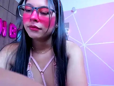 Snapshot of _ALLYSON18_ chatting on November 15, 2025, 11:36 am ALLYSON18 online show from November 15, 2025, 11:36 am