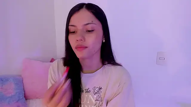 Snapshot of Brisa_blue chatting on May 22, 2026, 5:00 pm Brisa blue online show from May 22, 2026, 5:00 pm