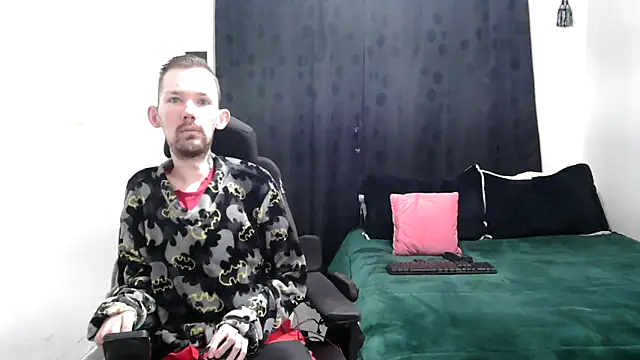 Snapshot of Sophia_and_Thomas chatting on March 22, 2025, 10:28 am Sophia and Thomas online show from March 22, 2025, 10:28 am