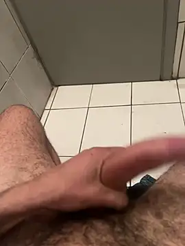 Snapshot of aekacam chatting on March 12, 2025, 6:32 pm aekacam online show from March 12, 2025, 6:32 pm