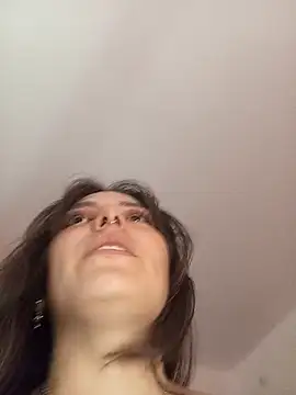 Snapshot of Karito-28 chatting on October 27, 2025, 12:06 pm Karito-28 online show from October 27, 2025, 12:06 pm