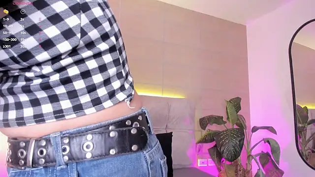 Snapshot of Karito-28 chatting on December 1, 2025, 12:06 pm Karito-28 online show from December 1, 2025, 12:06 pm