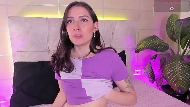 Snapshot of Karito-28 chatting on October 29, 2025, 12:04 pm Karito-28 online show from October 29, 2025, 12:04 pm