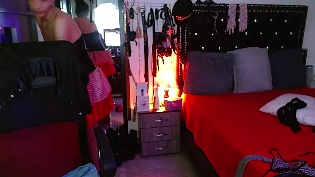 SamaraMartinez online show from December 4, 2025, 9:52 am