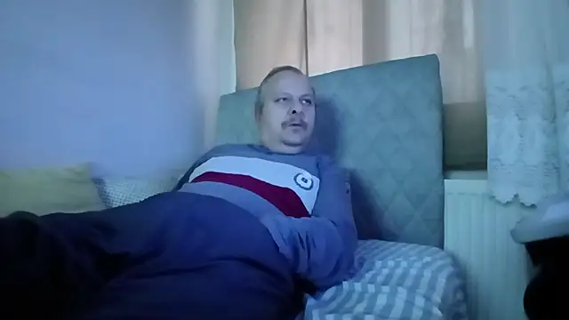 Snapshot of amylrmm1903 chatting on November 12, 2025, 11:25 am amylrmm1903 online show from November 12, 2025, 11:25 am