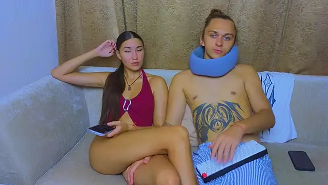 Snapshot of do_u_know_them chatting on March 1, 2025, 1:40 pm do u know them online show from March 1, 2025, 1:40 pm