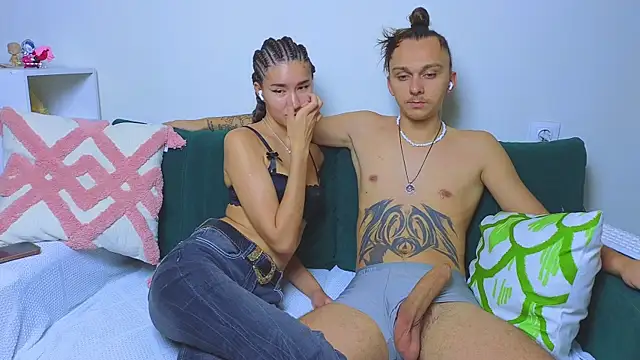 Snapshot of do_u_know_them chatting on October 2, 2025, 3:26 pm do u know them online show from October 2, 2025, 3:26 pm