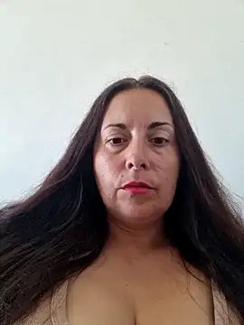 Snapshot of SelieAlMio chatting on June 18, 2026, 1:05 pm SelieAlMio online show from June 18, 2026, 1:05 pm