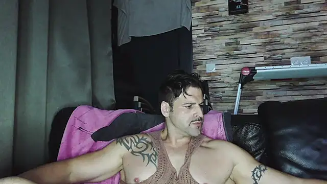 XxBigboybandxX online show from December 14, 2025, 7:30 pm