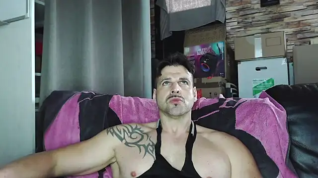 XxBigboybandxX online show from March 13, 2026, 3:06 pm