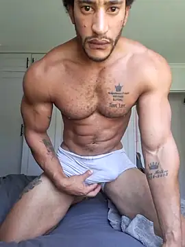 Snapshot of shreddednHard11 chatting on March 5, 2025, 1:06 pm shreddednHard11 online show from March 5, 2025, 1:06 pm