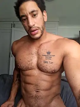 Snapshot of shreddednHard11 chatting on March 4, 2025, 2:42 pm shreddednHard11 online show from March 4, 2025, 2:42 pm