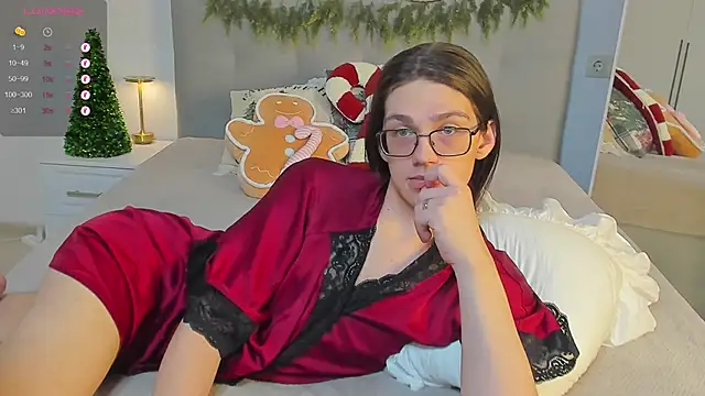 Snapshot of Alfreda_Mills chatting on December 14, 2025, 10:43 am Alfreda Mills online show from December 14, 2025, 10:43 am