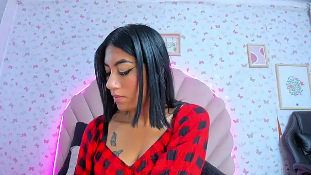 Snapshot of ashlyleee_ chatting on December 5, 2024, 12:06 pm ashlyleee online show from December 5, 2024, 12:06 pm
