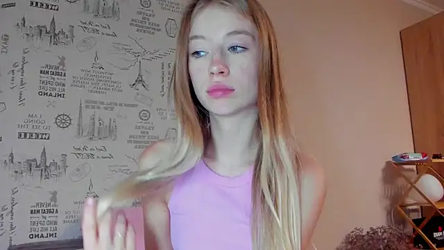 Snapshot of minidivaa_ chatting on September 18, 2025, 6:44 pm minidivaa online show from September 18, 2025, 6:44 pm