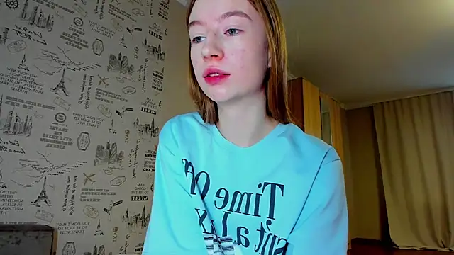 minidivaa  online show from January 11, 2026, 12:45 pm