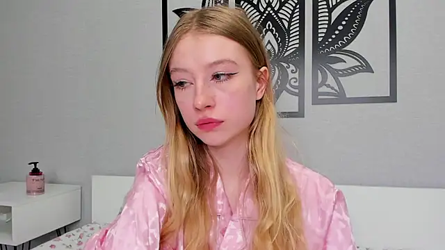 Snapshot of minidivaa_ chatting on March 11, 2025, 10:42 pm minidivaa online show from March 11, 2025, 10:42 pm