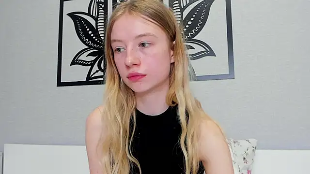 Snapshot of minidivaa_ chatting on February 5, 2025, 5:31 pm minidivaa online show from February 5, 2025, 5:31 pm