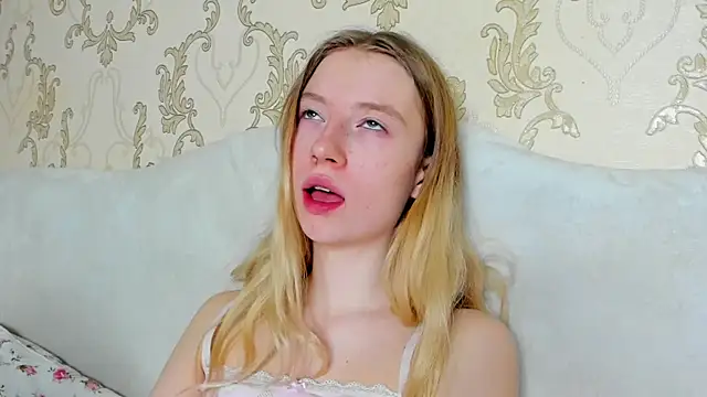 Snapshot of minidivaa_ chatting on December 20, 2024, 11:26 pm minidivaa online show from December 20, 2024, 11:26 pm
