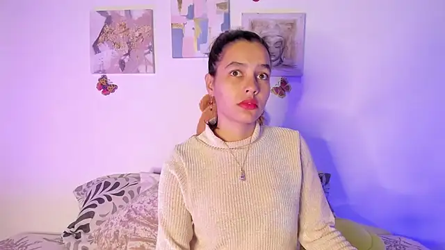 Snapshot of samara_jonness chatting on February 9, 2025, 9:17 pm samara jonness online show from February 9, 2025, 9:17 pm