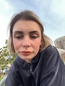 Snapshot of SandraCarter chatting on November 20, 2025, 7:09 am SandraCarter online show from November 20, 2025, 7:09 am