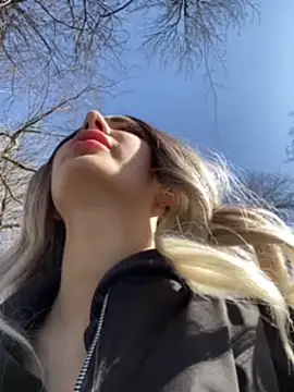 Snapshot of SandraCarter chatting on March 7, 2025, 8:13 am SandraCarter online show from March 7, 2025, 8:13 am