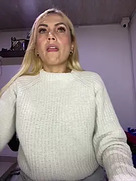 alicev kitty online show from February 3, 2026, 12:54 pm