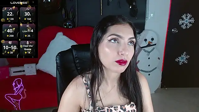 Carolaine69  online show from December 2, 2025, 1:24 pm