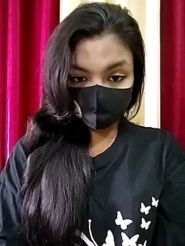 Snapshot of Myra-sen chatting on December 3, 2025, 4:13 am Myra-sen online show from December 3, 2025, 4:13 am