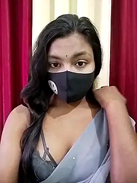 Snapshot of Myra-sen chatting on February 2, 2026, 4:11 am Myra-sen online show from February 2, 2026, 4:11 am