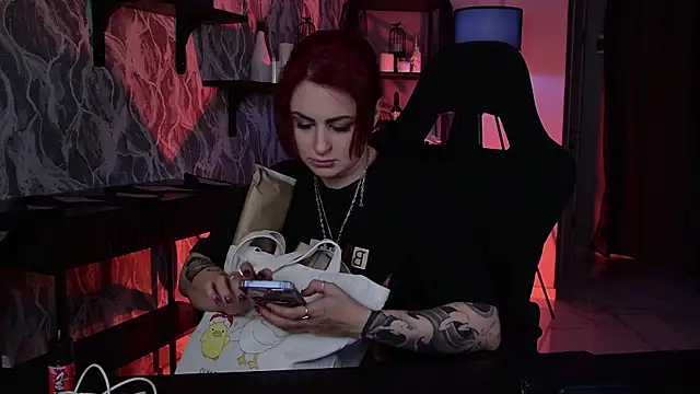 Snapshot of Lana__May chatting on December 17, 2025, 9:14 am Lana May online show from December 17, 2025, 9:14 am