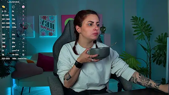 Snapshot of Lana__May chatting on November 30, 2025, 11:33 am Lana May online show from November 30, 2025, 11:33 am