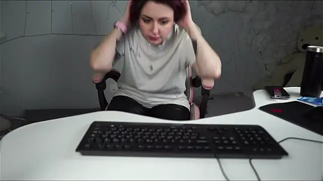 Snapshot of Lana__May chatting on March 16, 2025, 2:33 pm Lana May online show from March 16, 2025, 2:33 pm