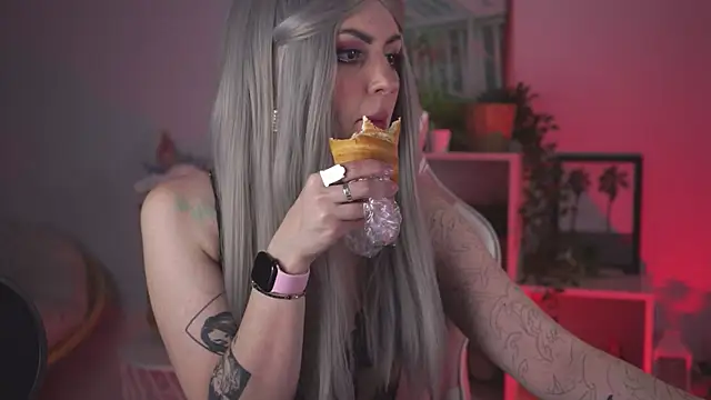 Snapshot of Lana__May chatting on March 20, 2025, 11:16 am Lana May online show from March 20, 2025, 11:16 am