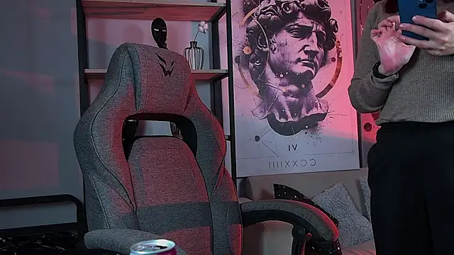 Snapshot of Lana__May chatting on October 30, 2025, 8:45 am Lana May online show from October 30, 2025, 8:45 am